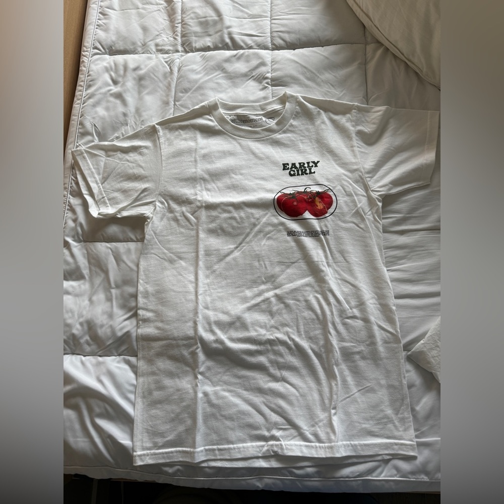 White atthemoment tee with tomato design